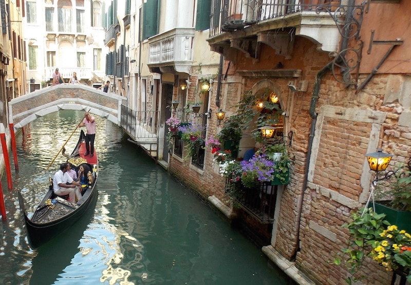 Cuanto Cuesta Un Paseo En Gondola En Venecia
