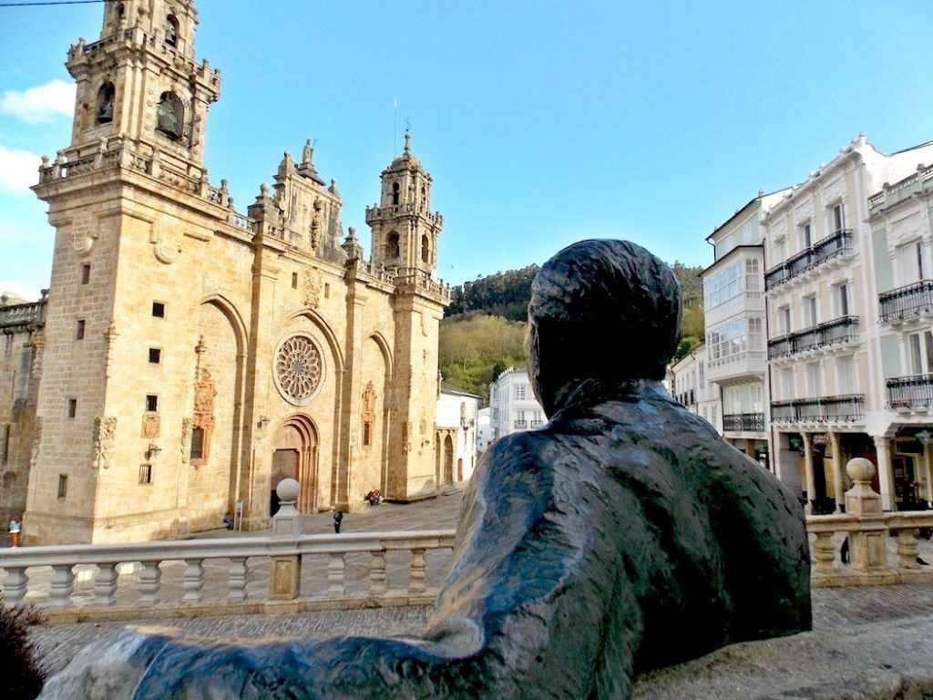que ver en Mondoñedo exterior de la catedral