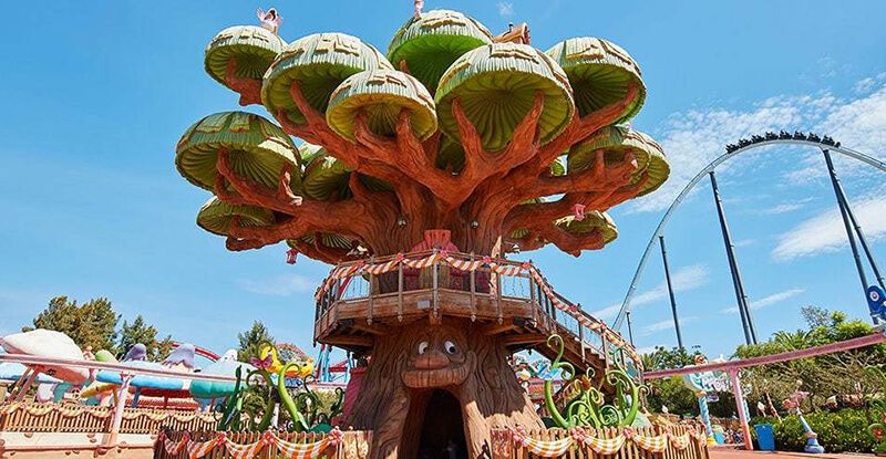 Árbol mágico, parque de Port Aventura