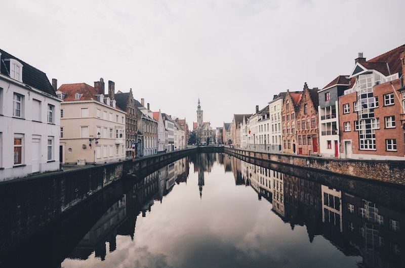 Ciudad medieval cerca de Bruselas