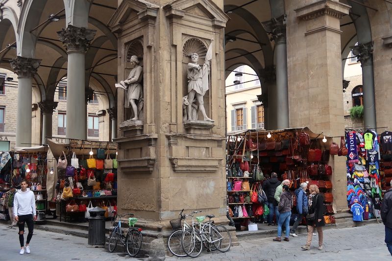 comprar en mercados típicos en Florencia