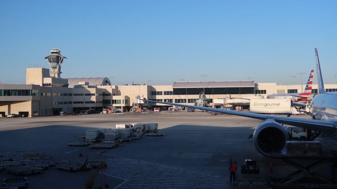 Cómo ir del aeropuerto de Los Ángeles al centro