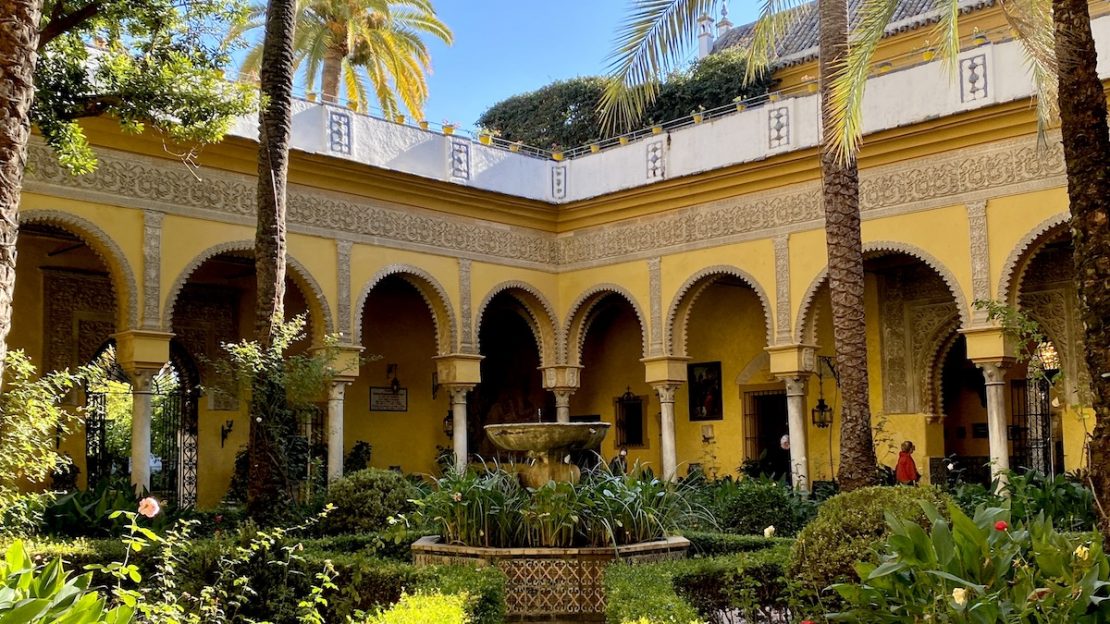 Visita al Palacio de las Dueñas, horarios y precios