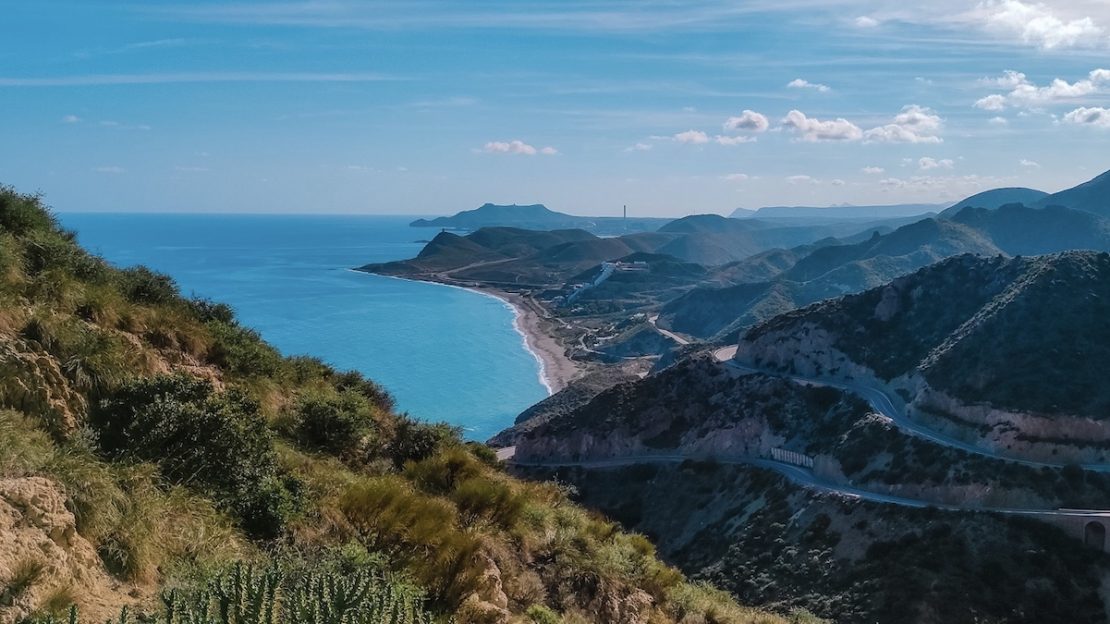 Vistas panoramicas del mar Mediterraneo desde el Mirador de la Granatilla en Cabo de Gata Almería