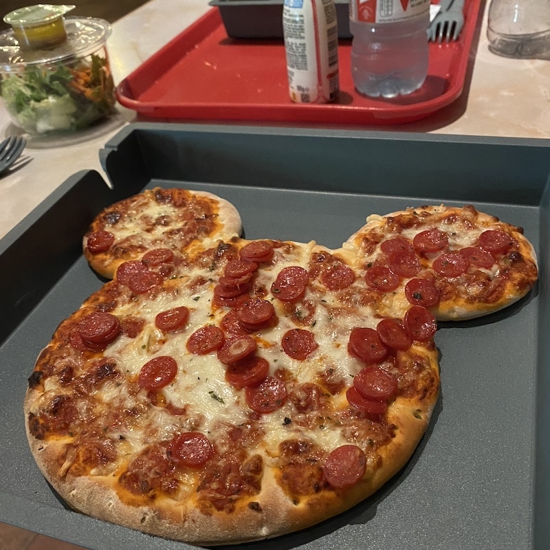 Pizza con forma de Mickey Disneyland Paris