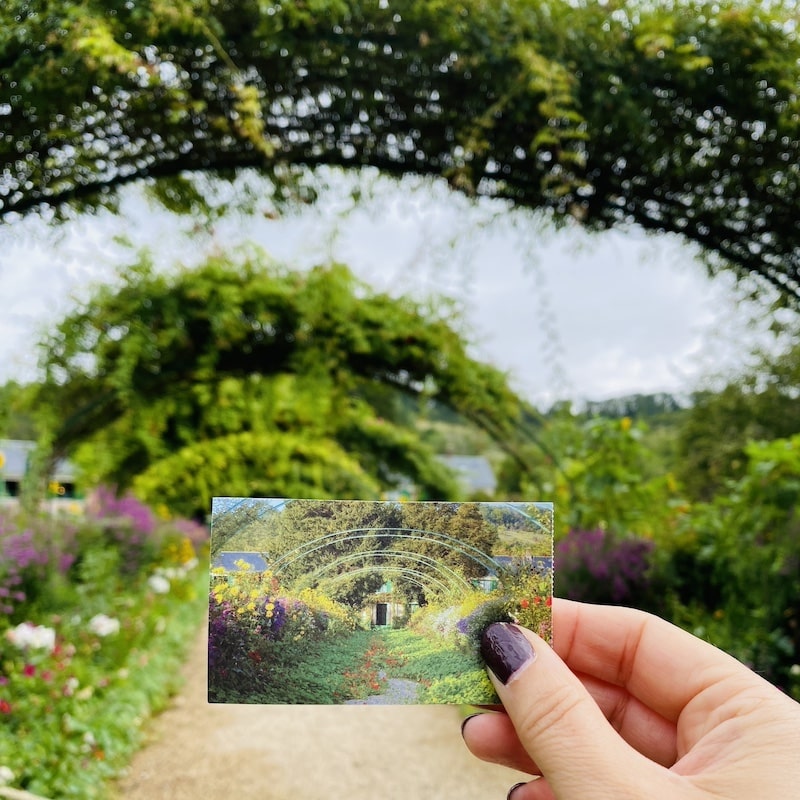Ticket de entrada a la Casa y Jardines de Monet en Giverny junto a los jardines principales en verano.