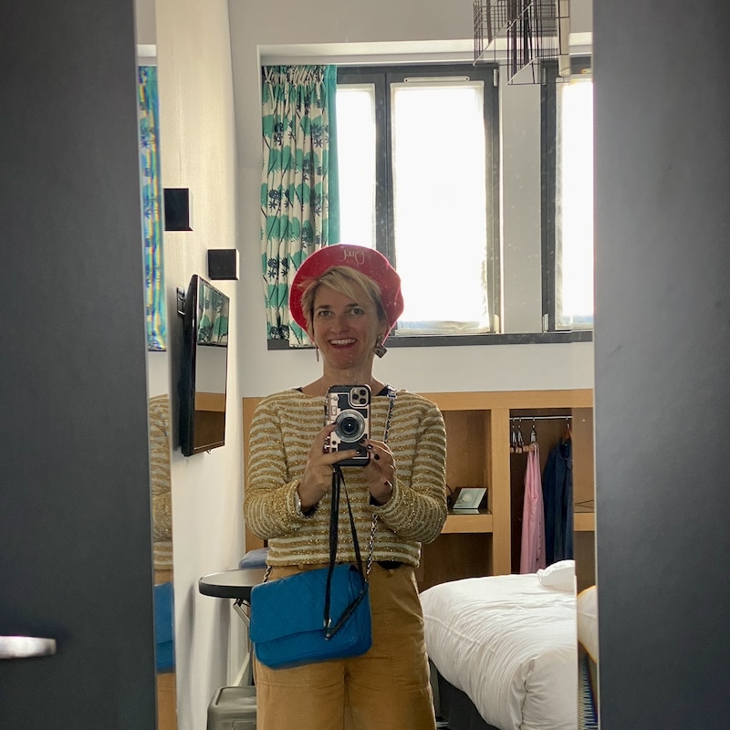 Selfi en la habitación del Hotel Fabric en París antes de salir a recorrer la ciudad.