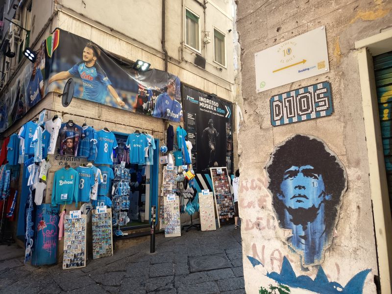 maradona napoles