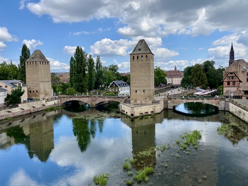 Vistas de los Ponts Couverts desde la terraza de la Presa Vauban