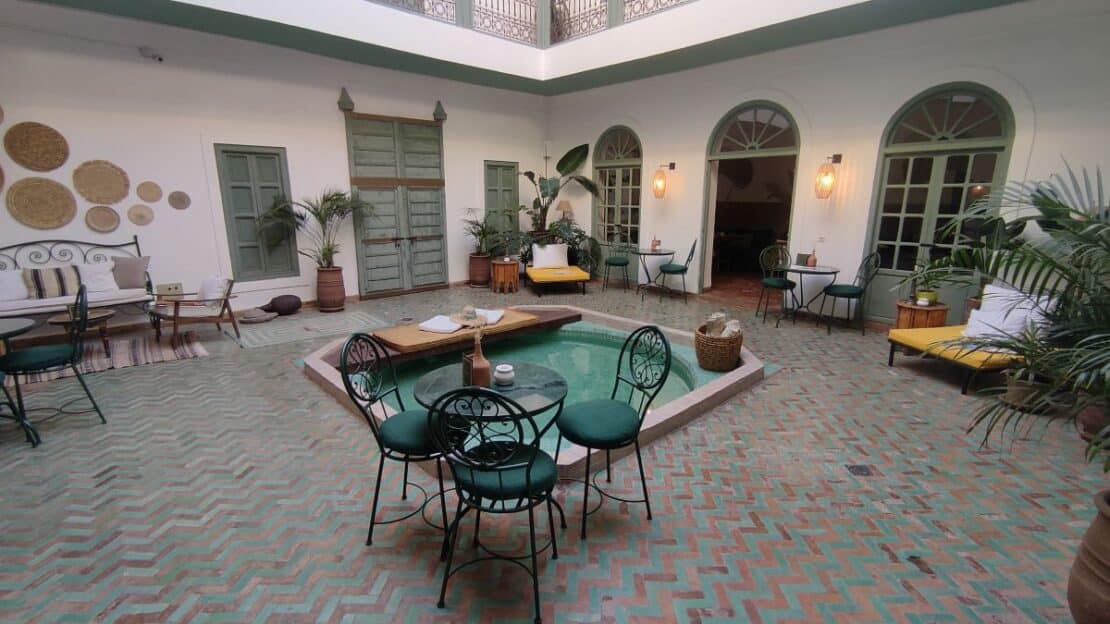 Hammam tradicional y zona de spa en el Riad Agathe de Marrakech para el bienestar.